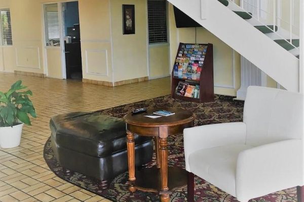 River Valley Inn and Suites (Fort Smith)